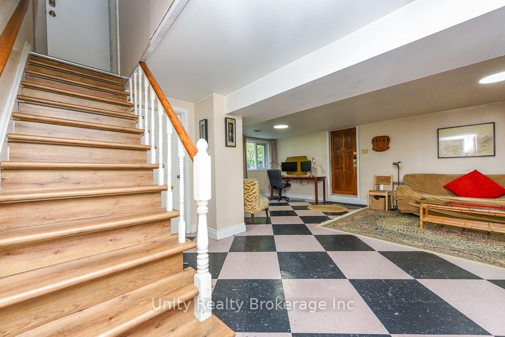 Photo 35 of 51 Lambeth Road, Etobicoke, Edenbridge-Humber Valley — HOMEH
