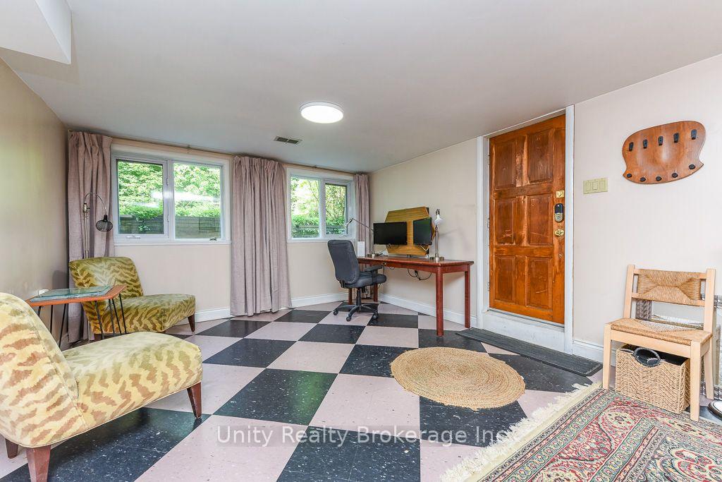 Photo 48 of 51 Lambeth Road, Etobicoke, Edenbridge-Humber Valley — HOMEH