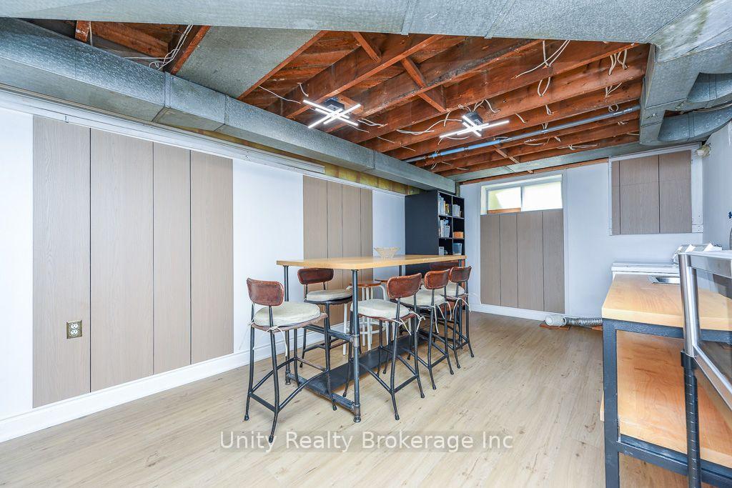 Photo 20 of 51 Lambeth Road, Etobicoke, Edenbridge-Humber Valley — HOMEH