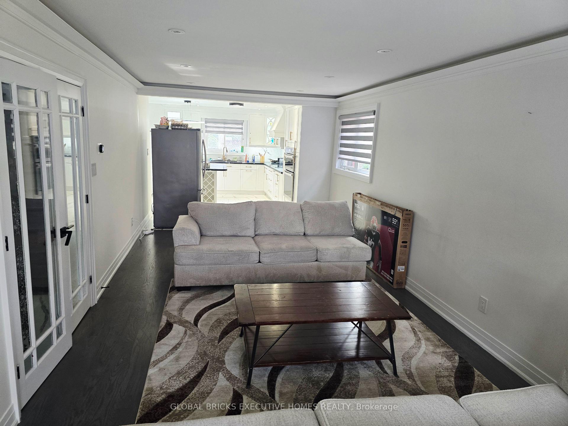 Photo 11 of 99 Benjamin Drive, Vaughan, East Woodbridge — HOMEH