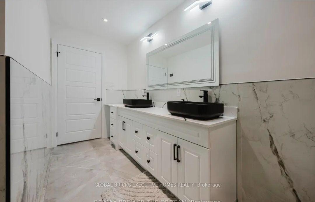 Photo 27 of 99 Benjamin Drive, Vaughan, East Woodbridge — HOMEH