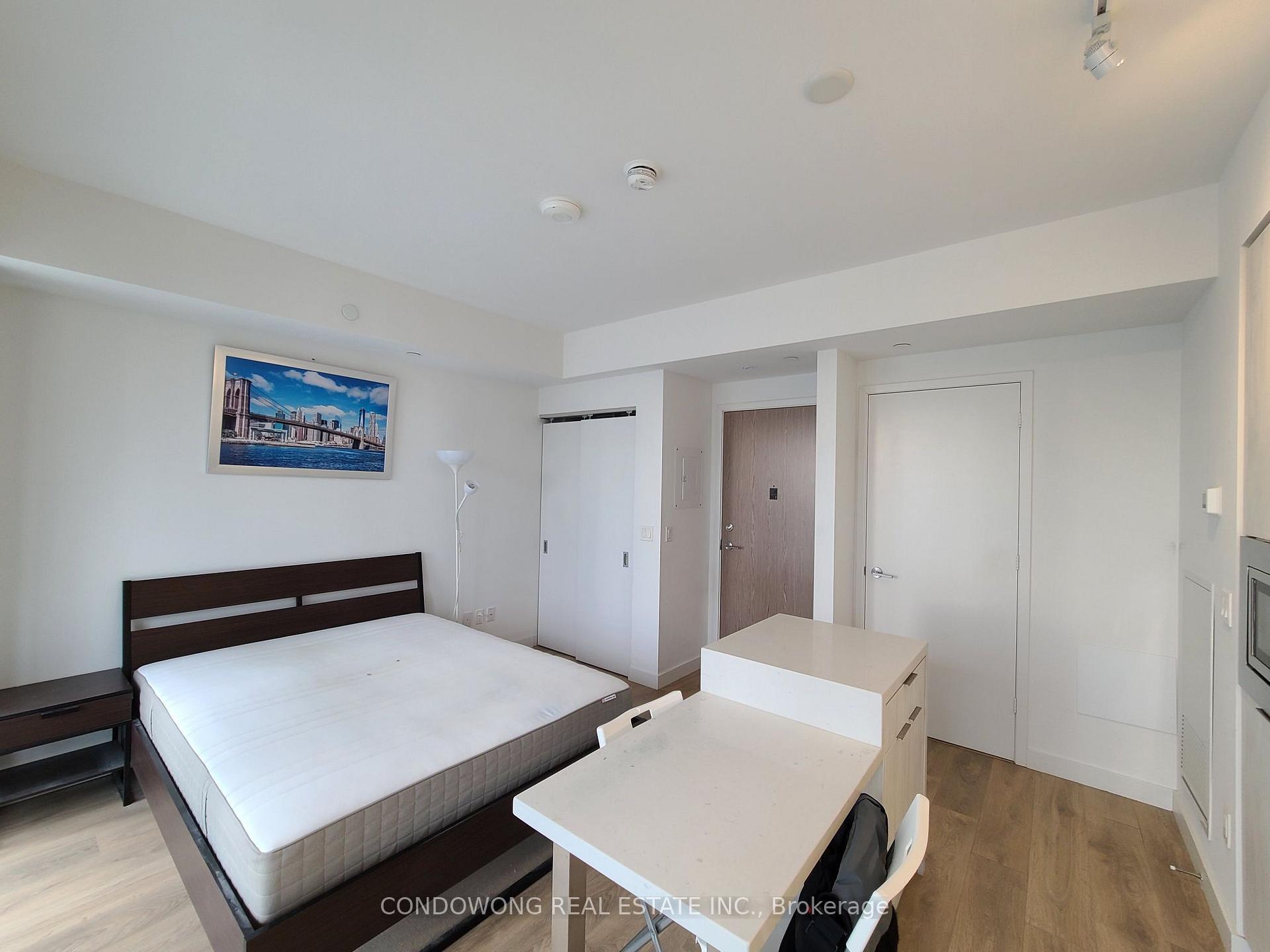Photo 4 of Unit 2012, 215 Queen Street W, Toronto, Waterfront Communities — HOMEH