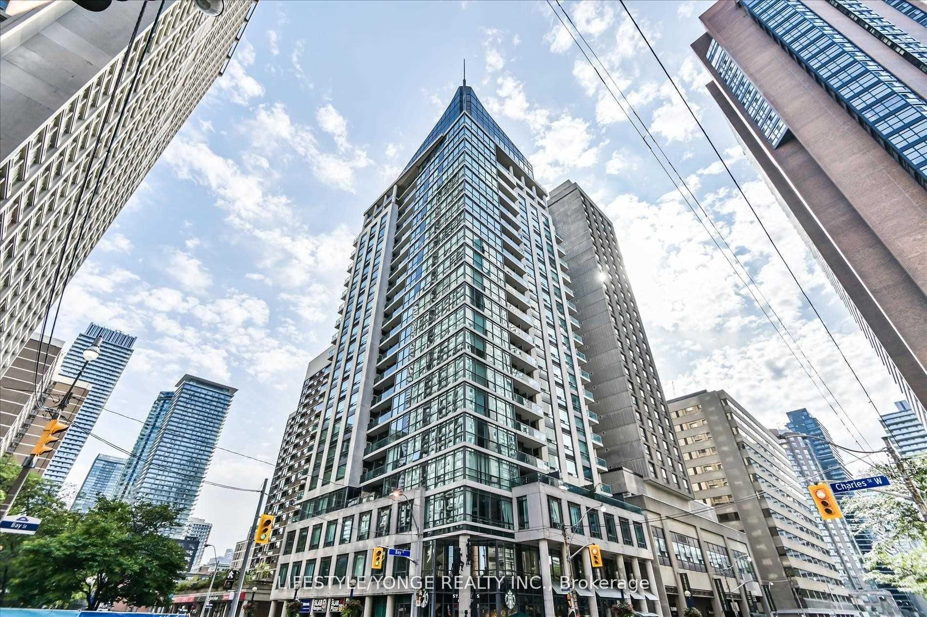 Front of Unit 1608, 1121 Bay Street
