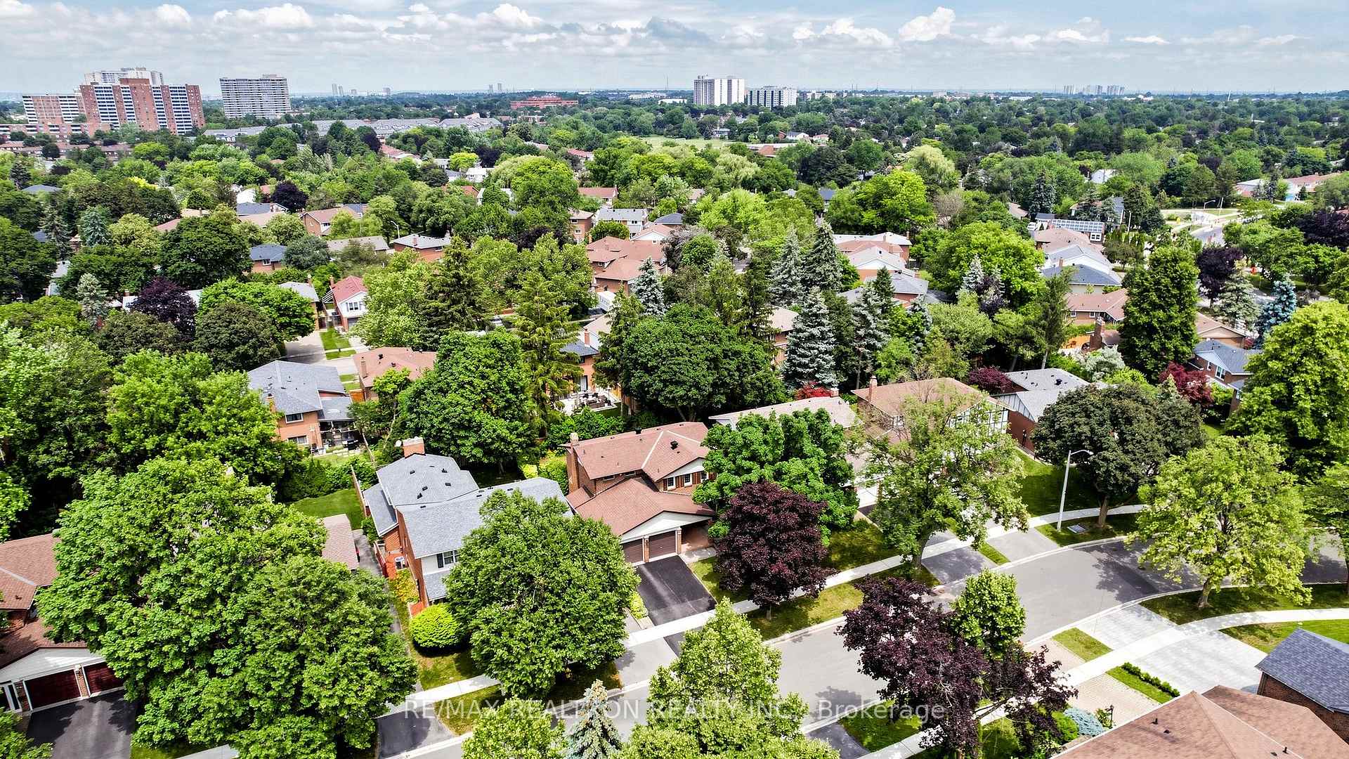 Photo 45 of 60 Kimberdale Crescent, Scarborough, L'Amoreaux — HOMEH