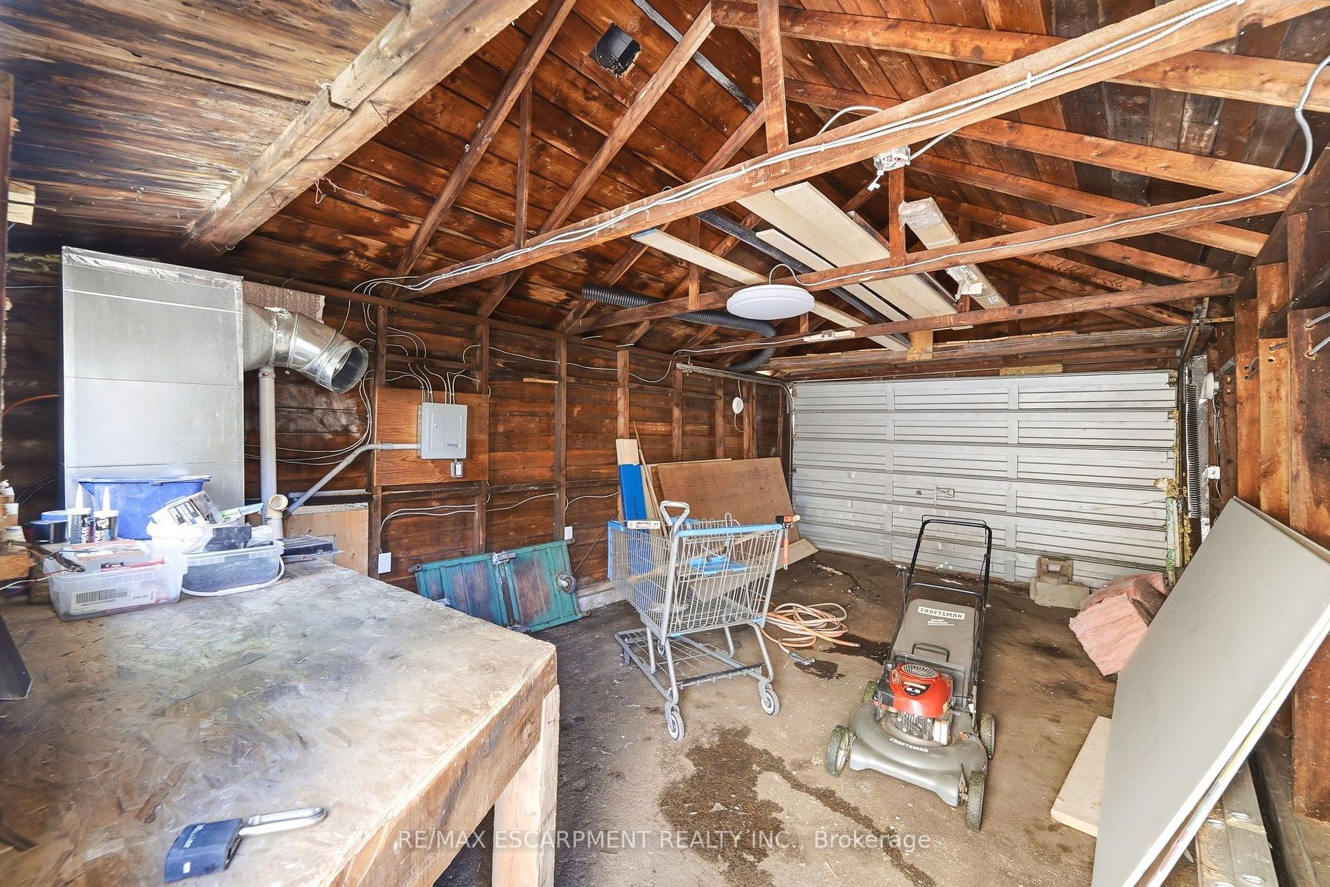 Photo 36 of 968 Main Street E, Hamilton, Blakeley — HOMEH