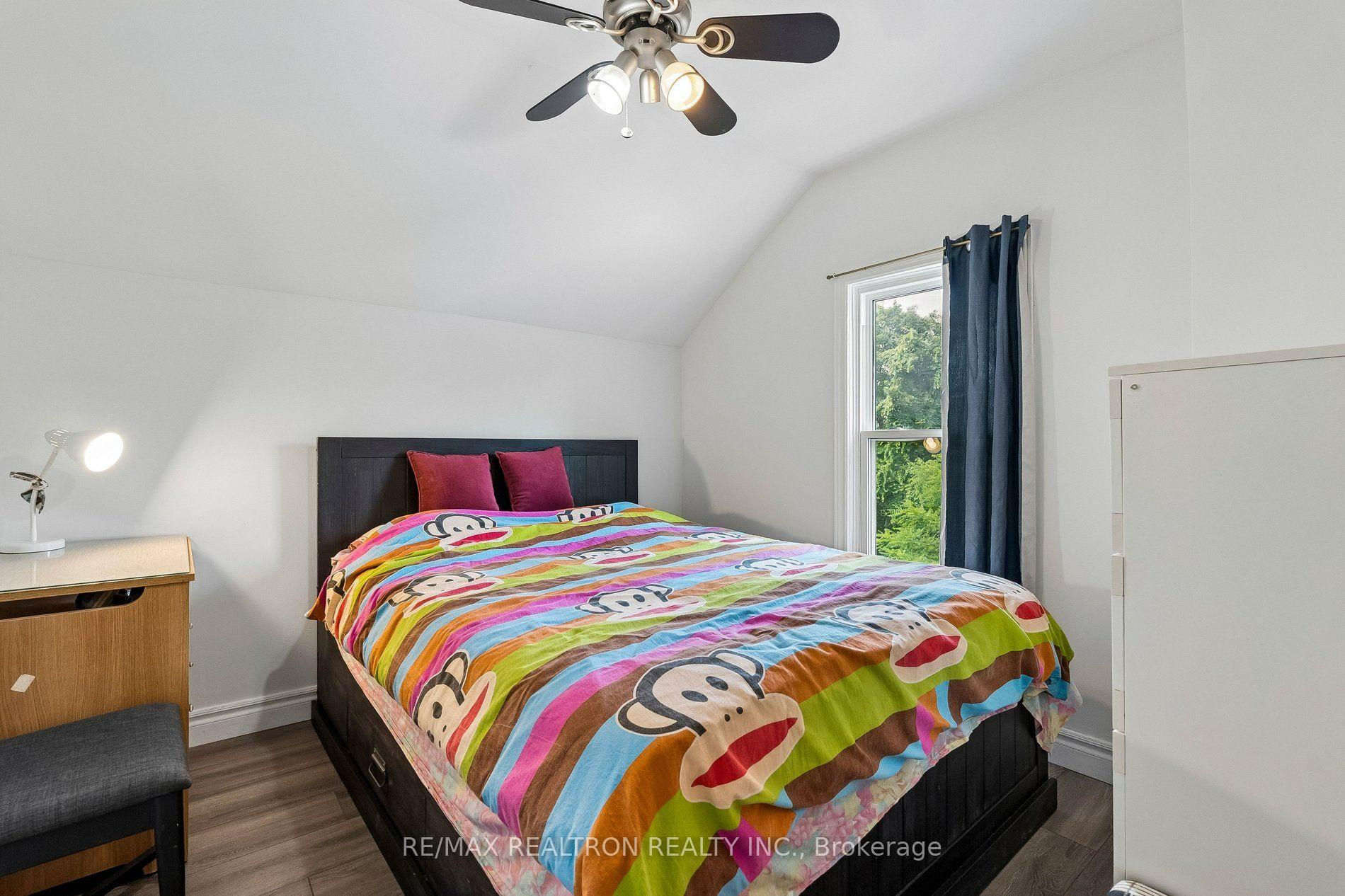 Photo 20 of 28 Machell Avenue, Aurora, Aurora Village — HOMEH