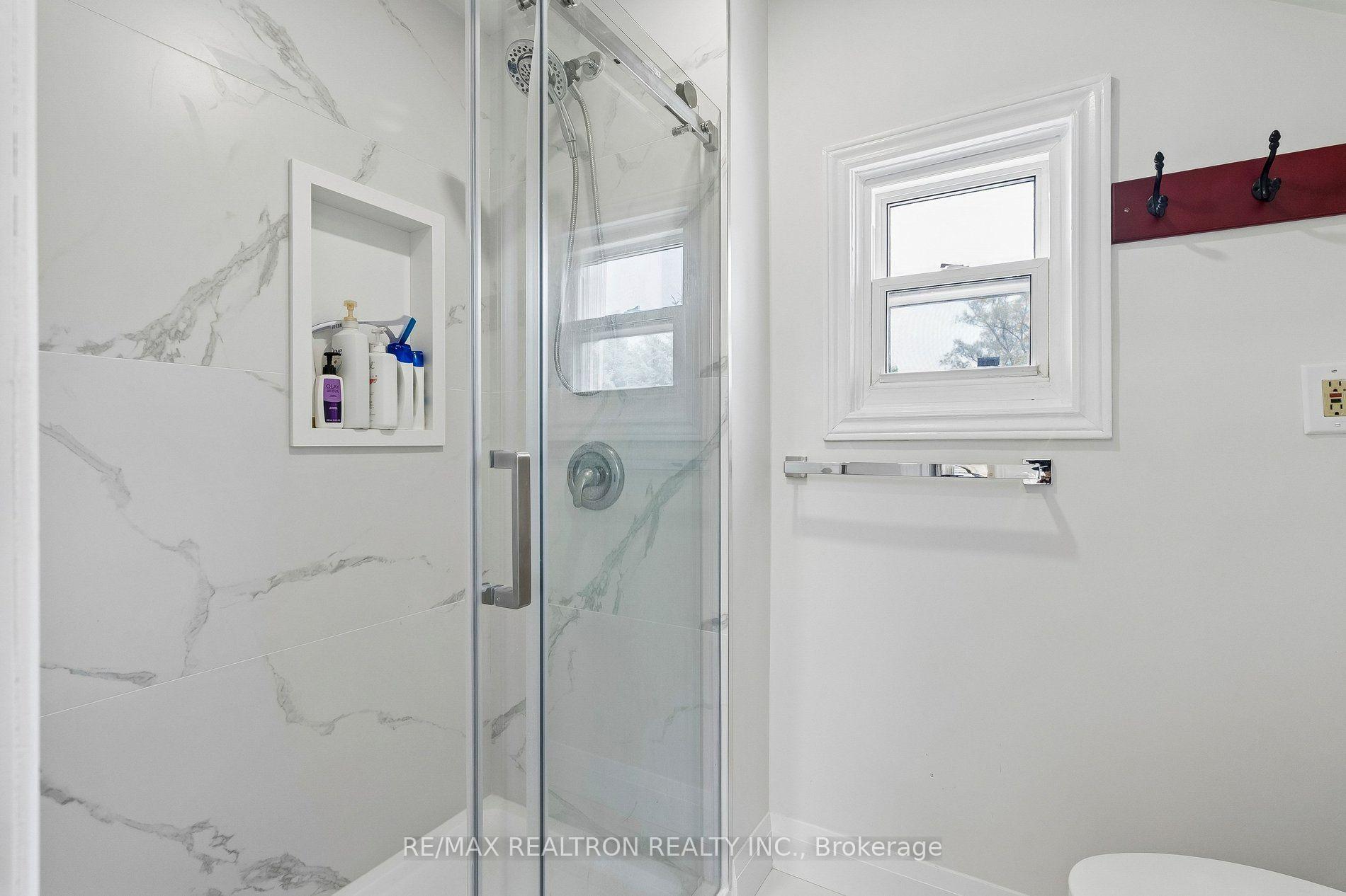 Photo 25 of 28 Machell Avenue, Aurora, Aurora Village — HOMEH