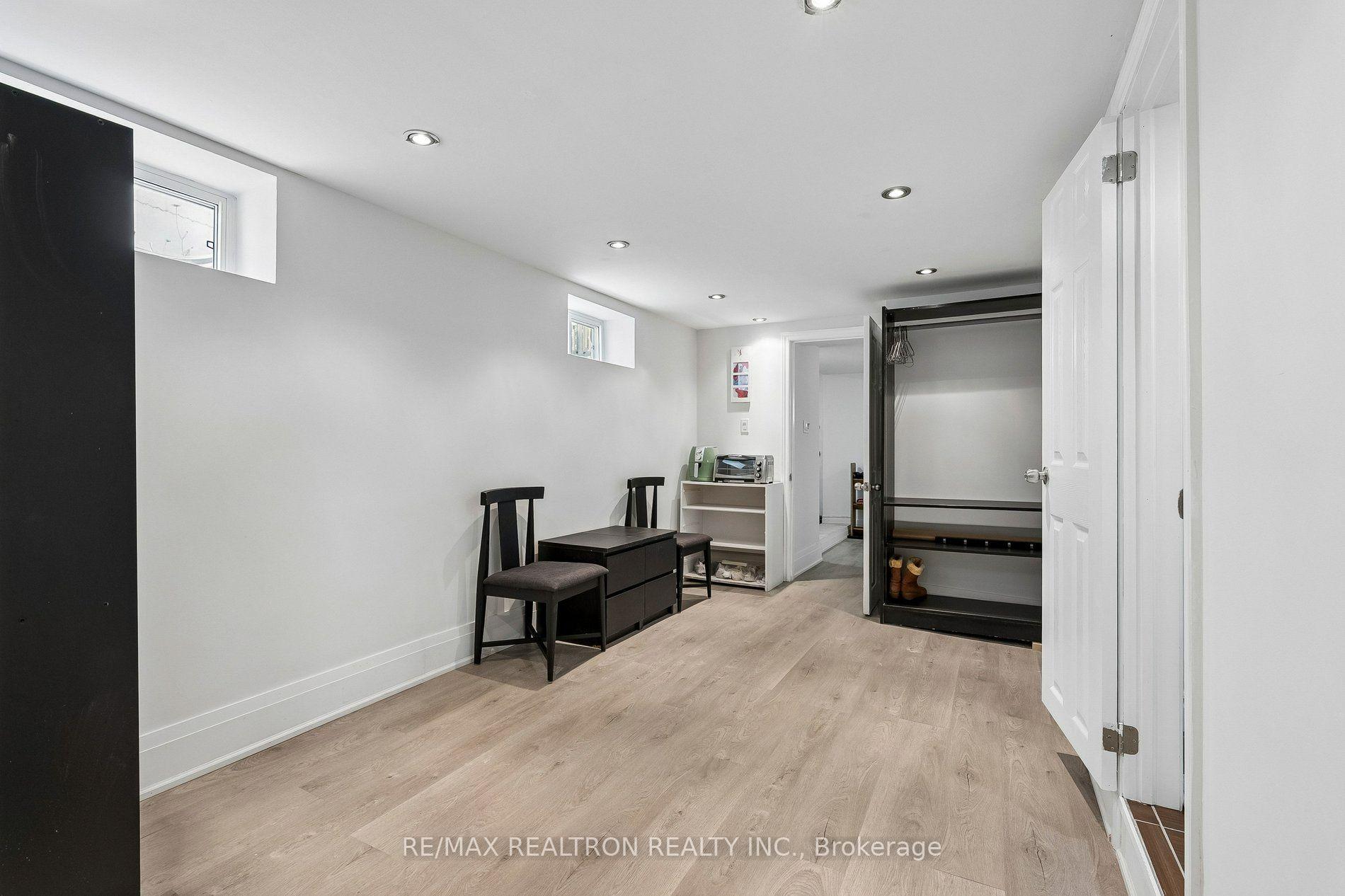 Photo 26 of 28 Machell Avenue, Aurora, Aurora Village — HOMEH