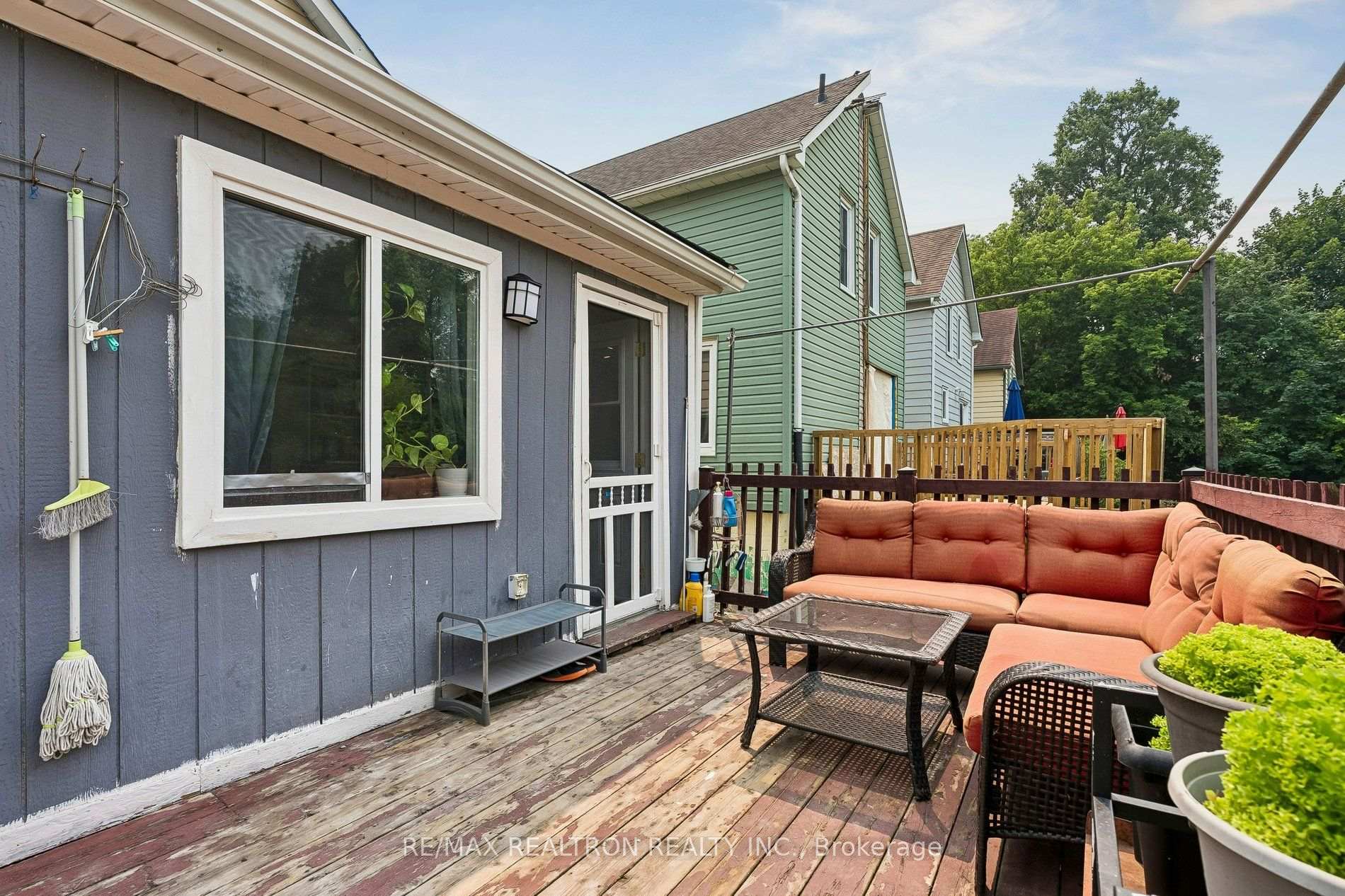 Photo 36 of 28 Machell Avenue, Aurora, Aurora Village — HOMEH