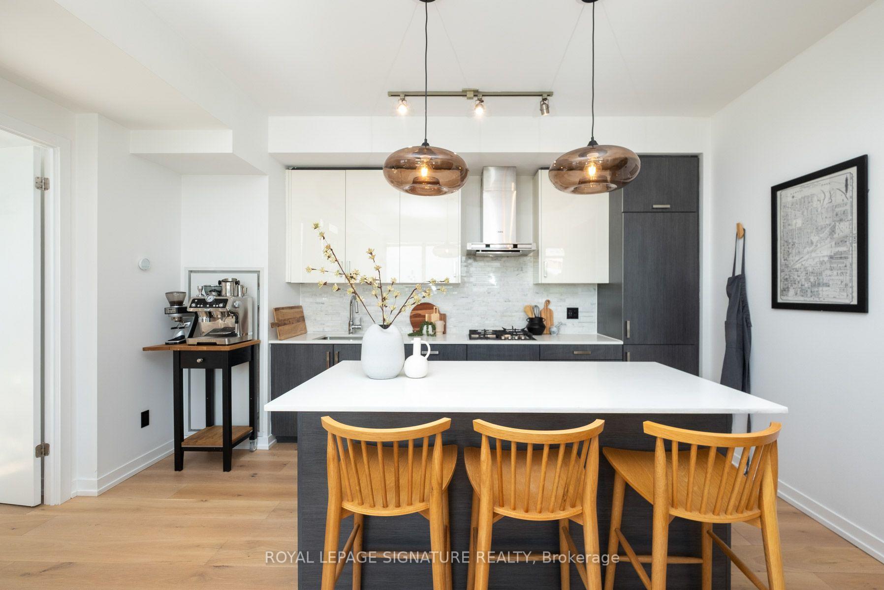 Photo 8 of Unit 610, 36 Howard Park Avenue, Toronto, Roncesvalles — HOMEH
