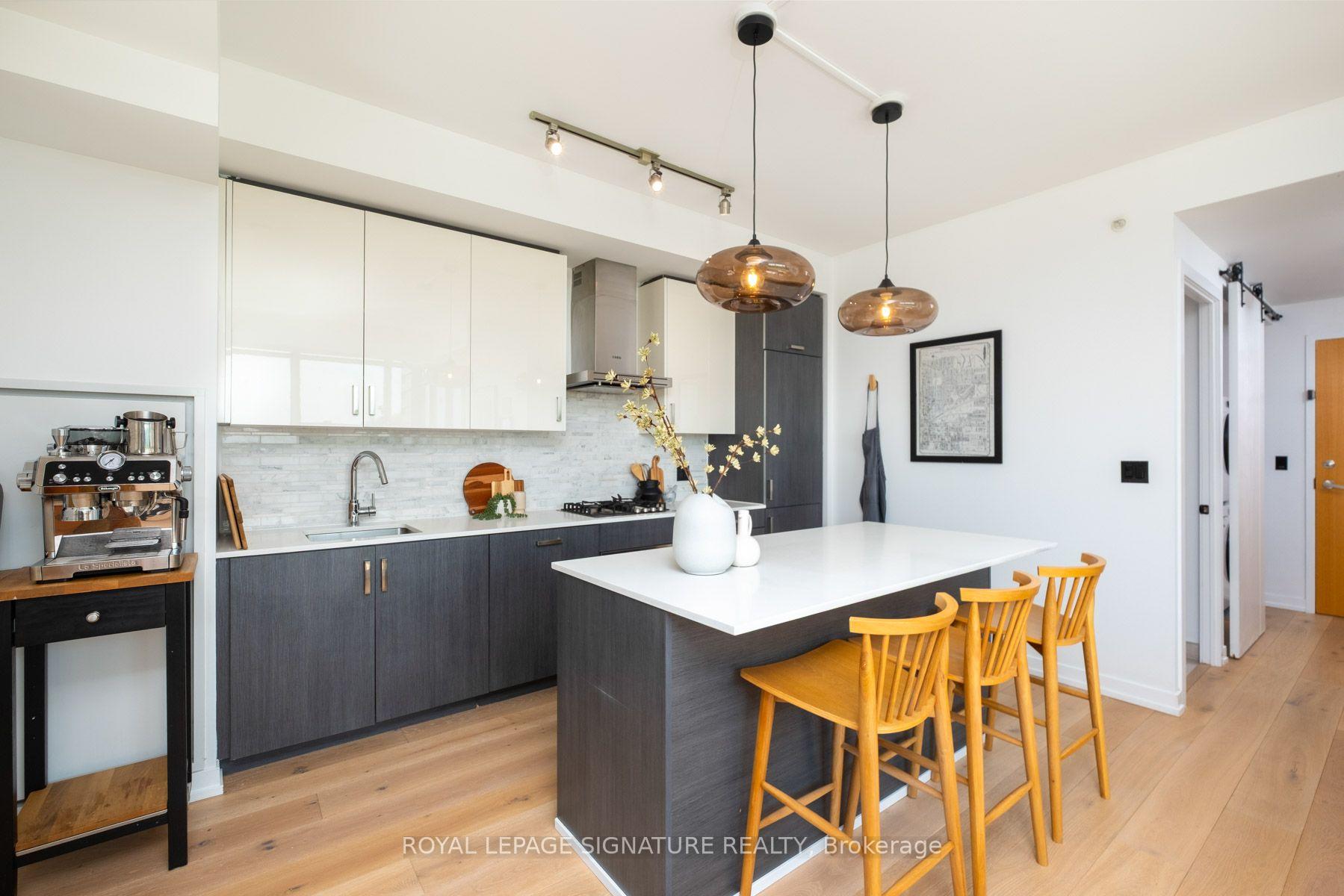 Photo 11 of Unit 610, 36 Howard Park Avenue, Toronto, Roncesvalles — HOMEH