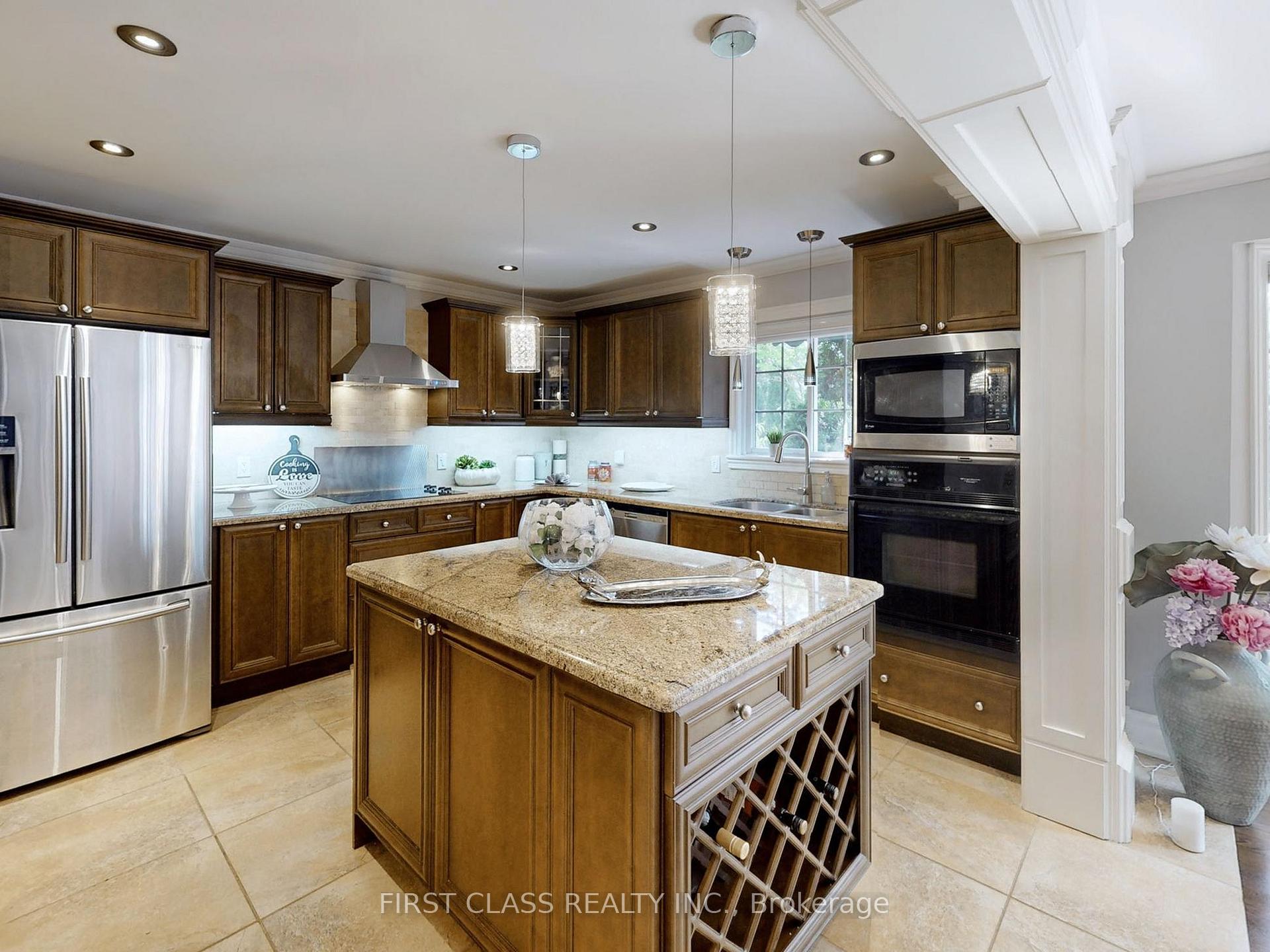 Photo 21 of 125 Longwater Chase, Markham, Unionville — HOMEH