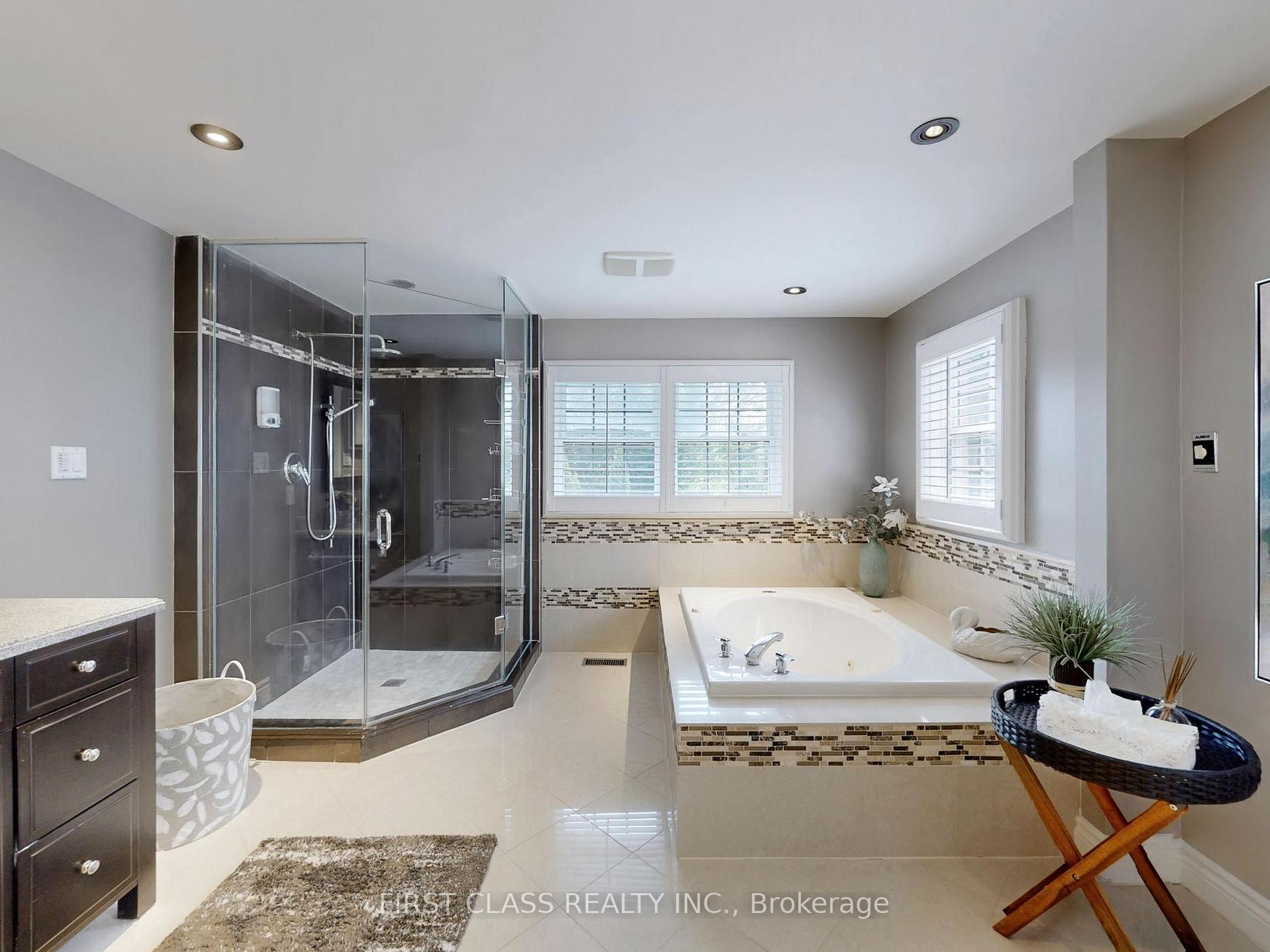Photo 27 of 125 Longwater Chase, Markham, Unionville — HOMEH