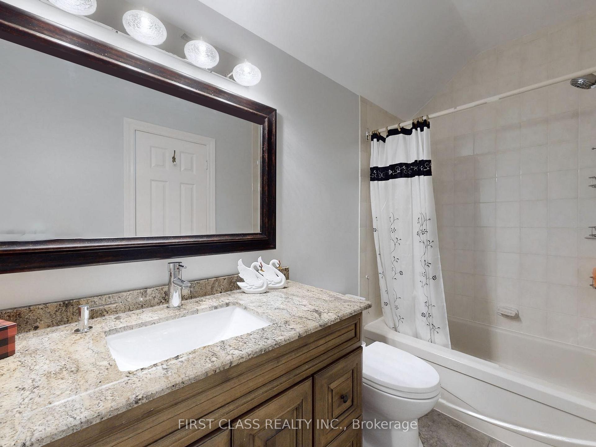 Photo 39 of 125 Longwater Chase, Markham, Unionville — HOMEH