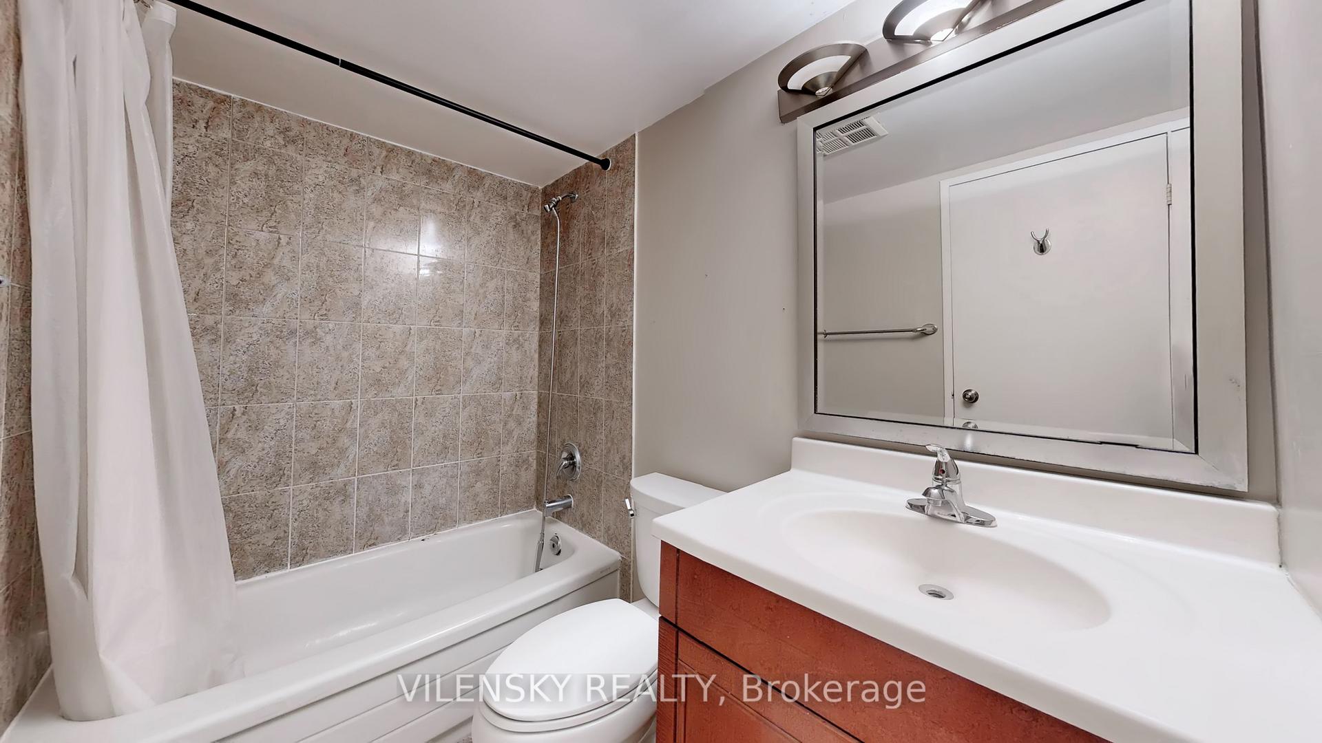 Photo 18 of Unit 214, 7460 Bathurst Street, Vaughan, Brownridge — HOMEH