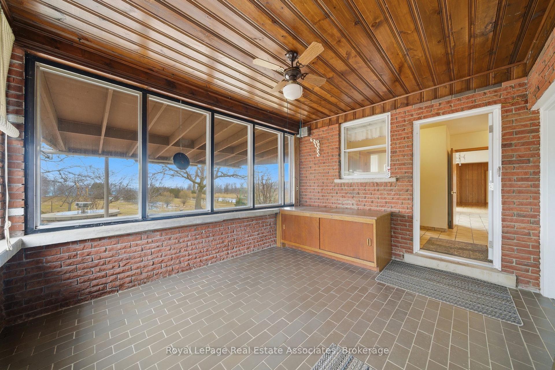 Photo 11 of 1137 Ridge Road, Hamilton, Rural Stoney Creek — HOMEH