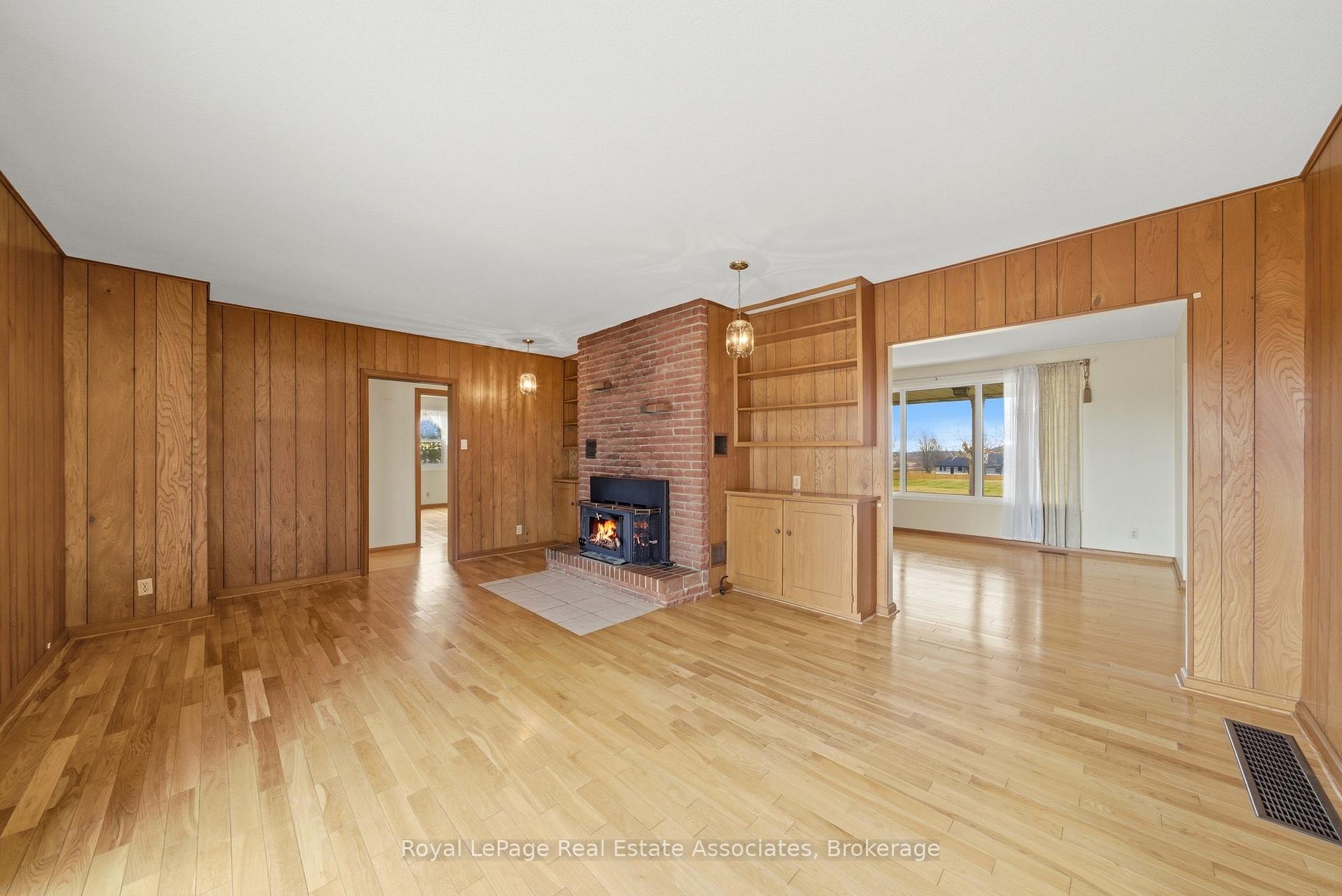 Photo 23 of 1137 Ridge Road, Hamilton, Rural Stoney Creek — HOMEH