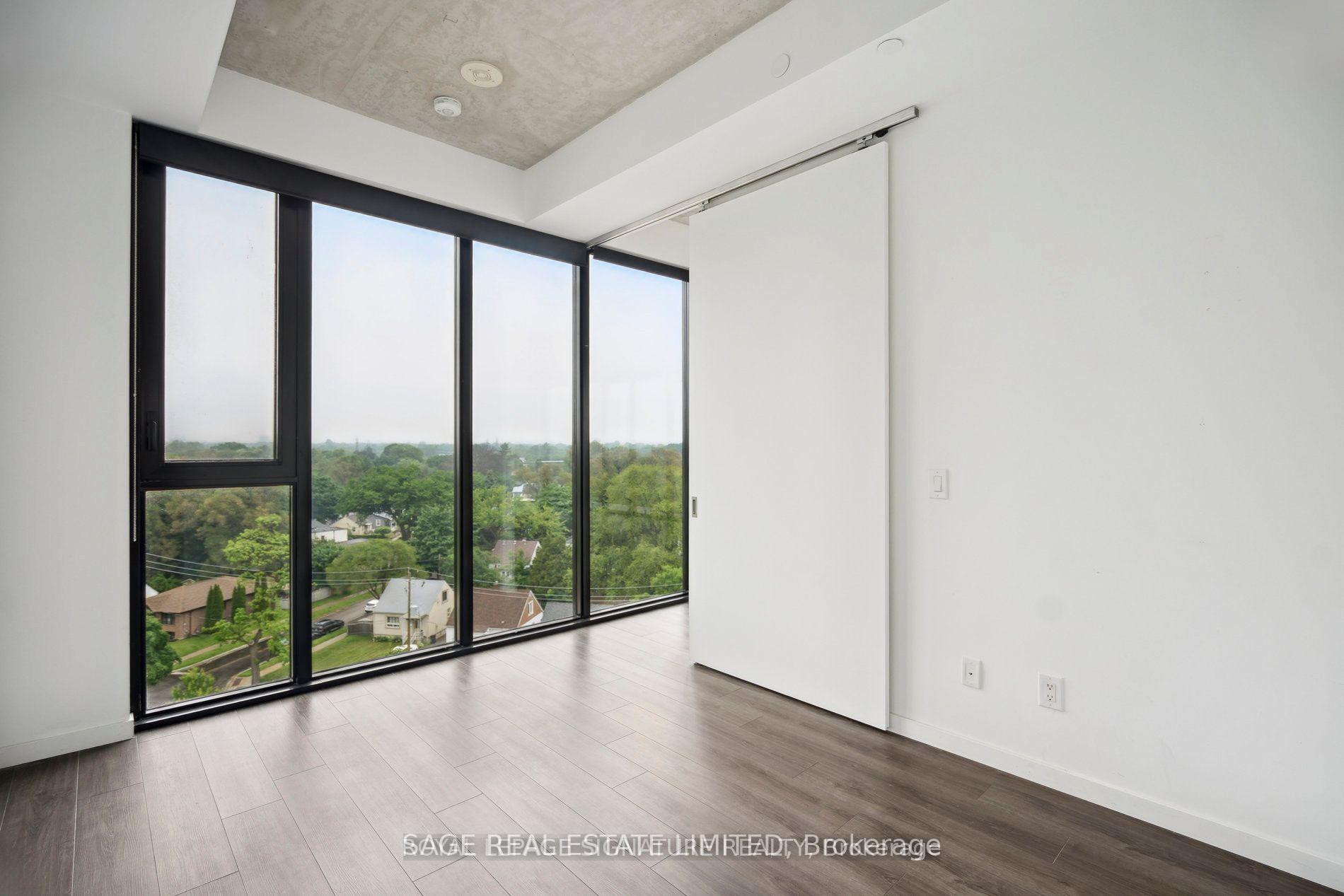 Photo 6 of Unit PH 808, 7 Smith Crescent, Etobicoke, Stonegate-Queensway — HOMEH