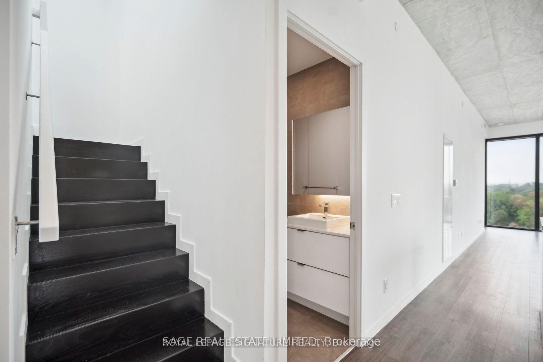 Photo 8 of Unit PH 808, 7 Smith Crescent, Etobicoke, Stonegate-Queensway — HOMEH