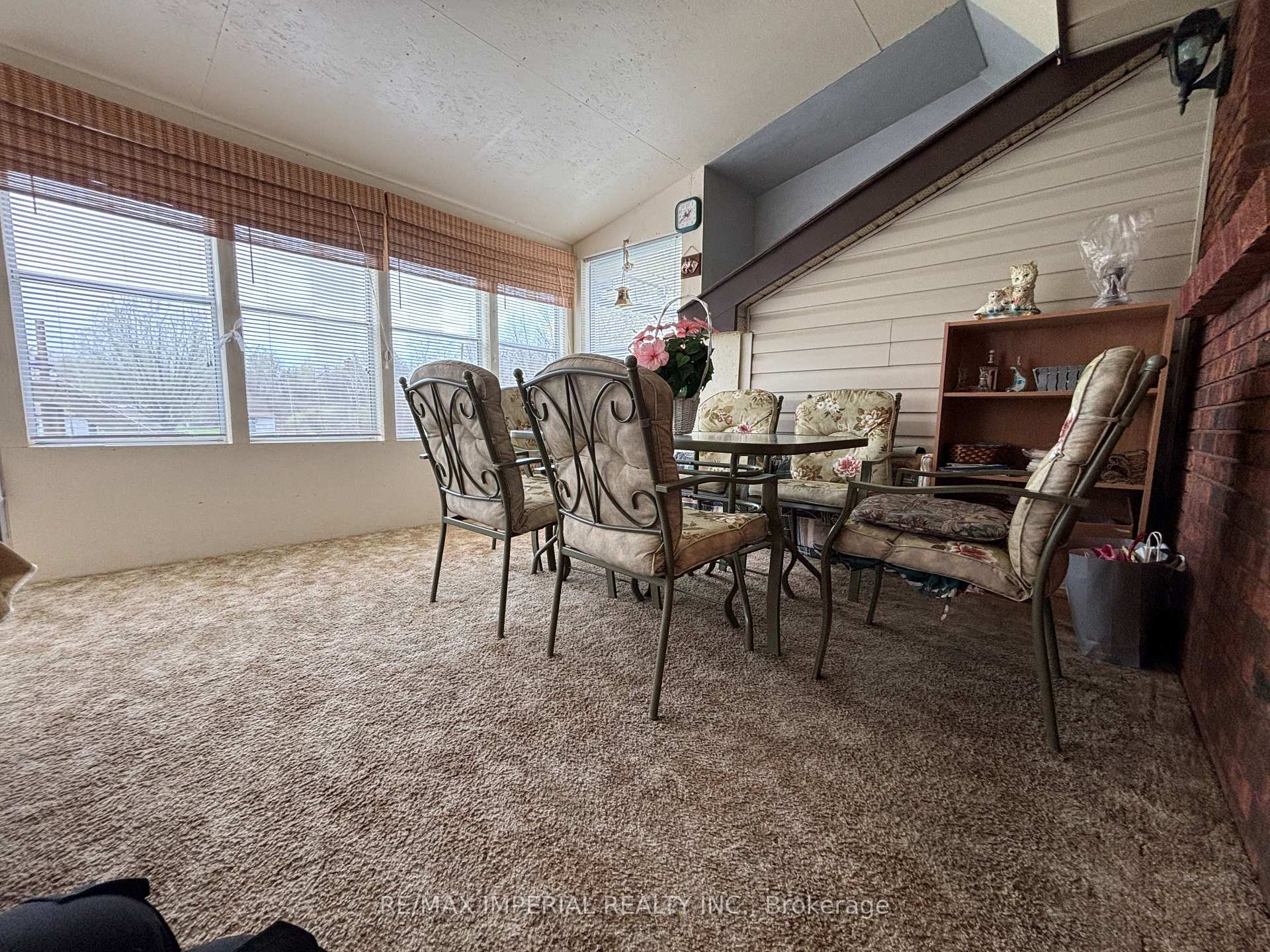Photo 8 of 23276 Highway 48 Road, Georgina, Baldwin — HOMEH