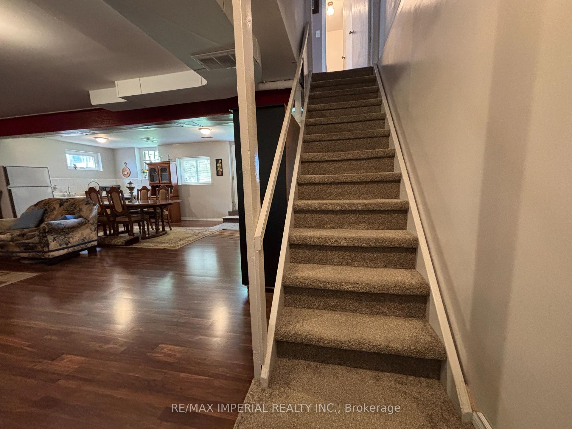 Photo 16 of 23276 Highway 48 Road, Georgina, Baldwin — HOMEH