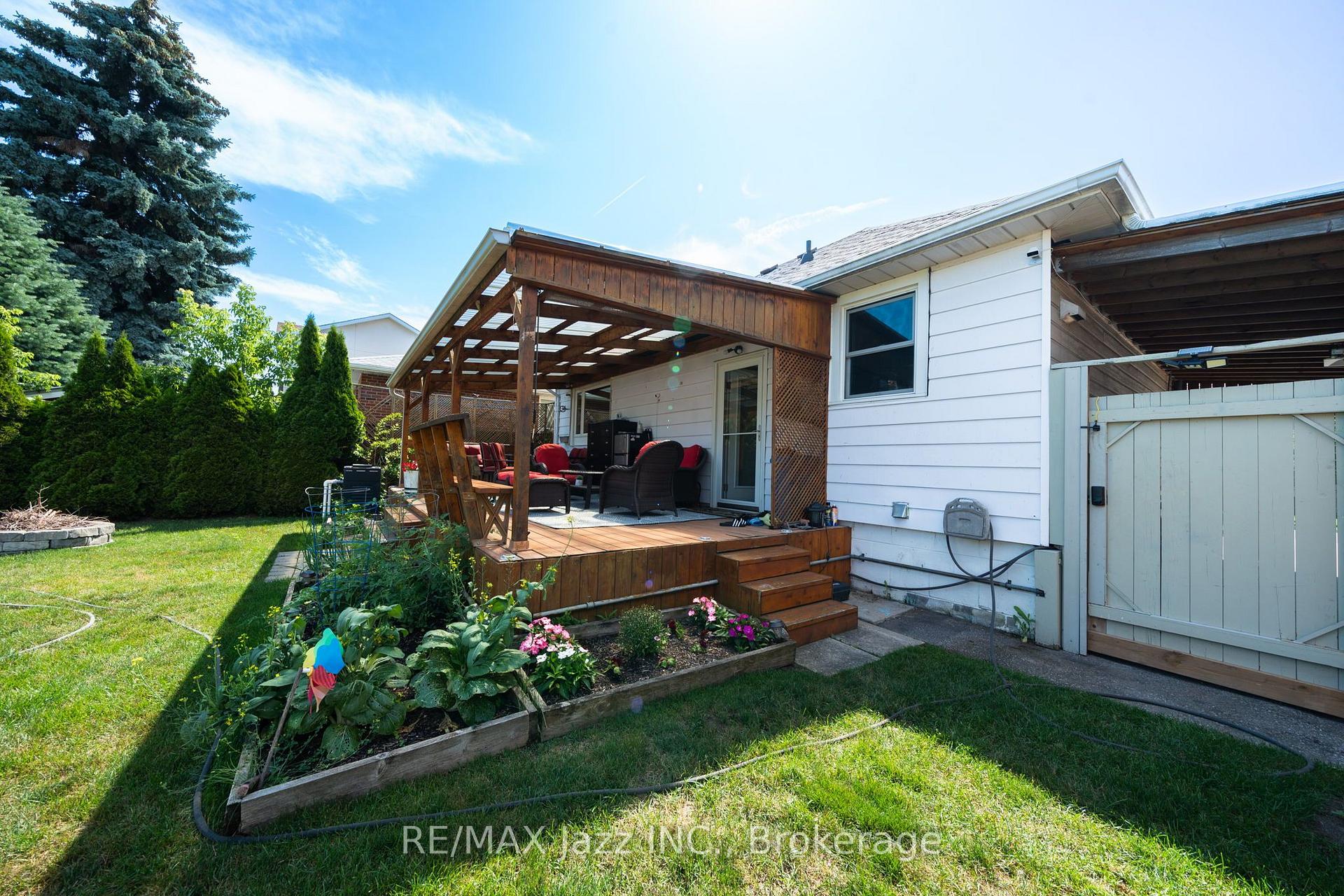 Photo 18 of 12 Warnsworth Street, Scarborough, West Hill — HOMEH