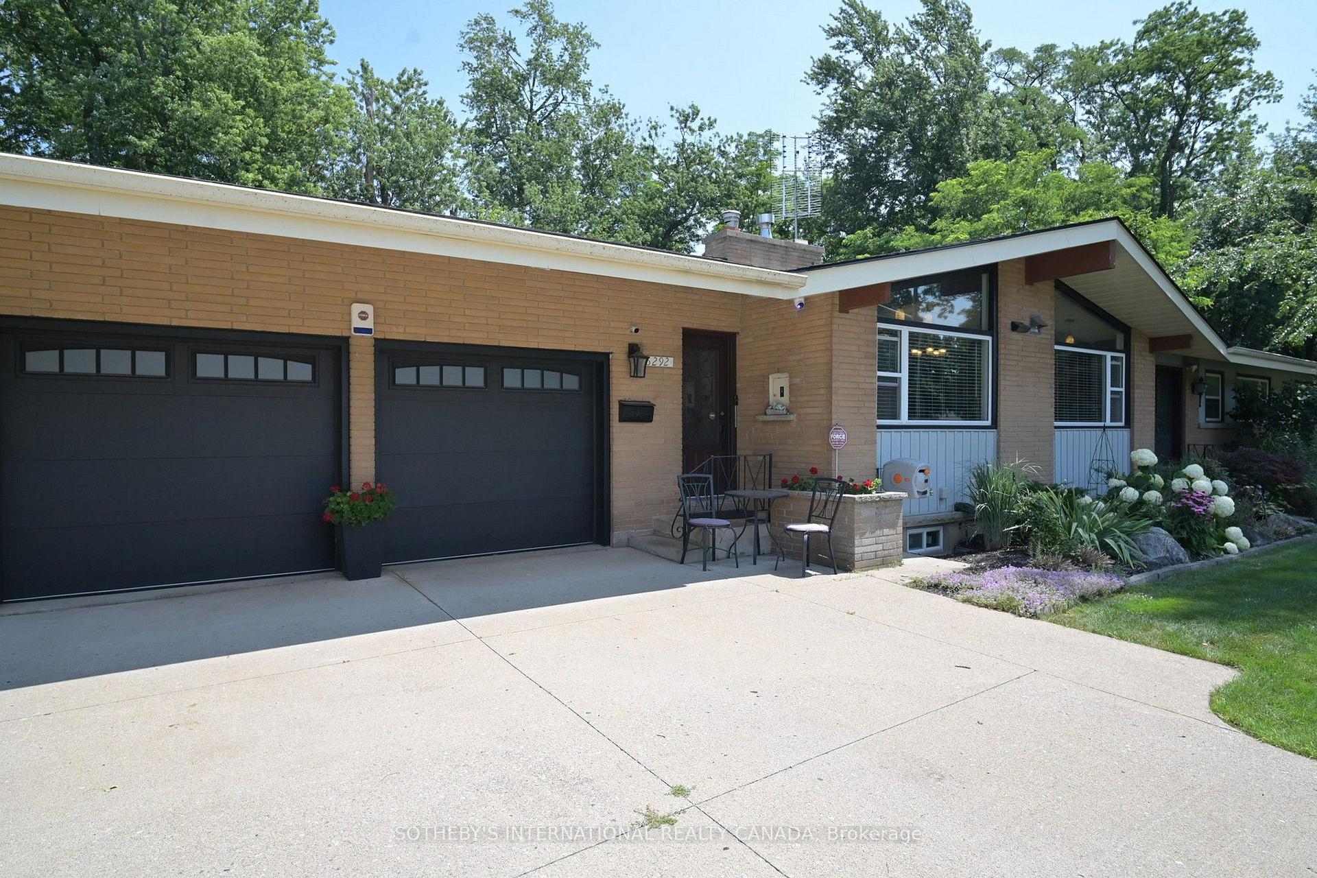 Photo 3 of 6292 Brookfield Avenue, Niagara Falls, Dorchester — HOMEH