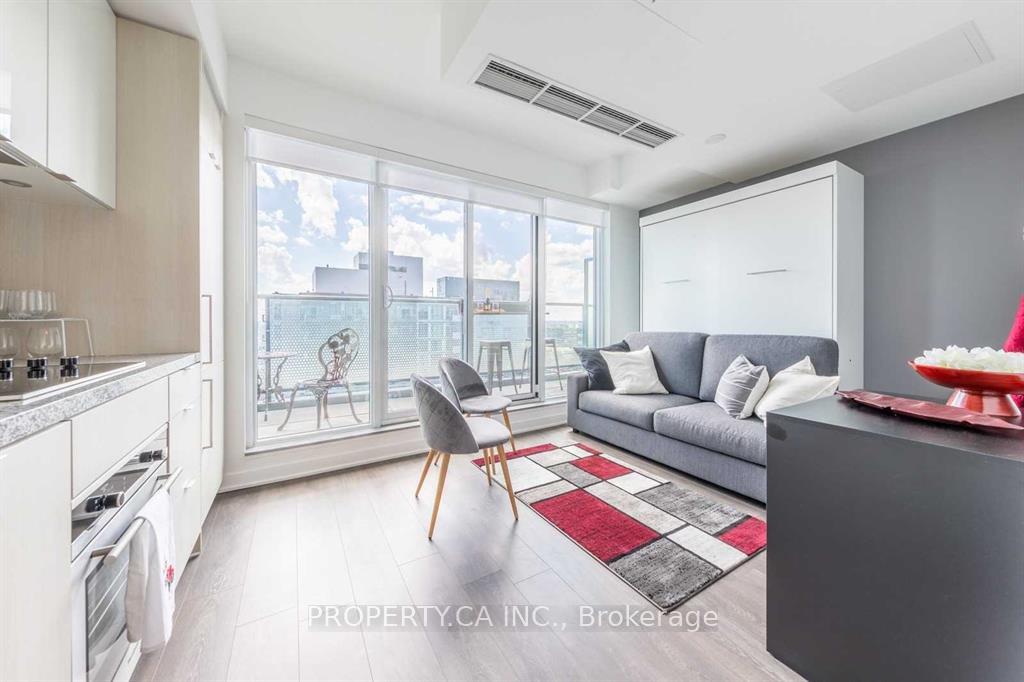 Photo 2 of Unit 4008, 115 Blue Jays Way, Toronto, Waterfront Communities — HOMEH