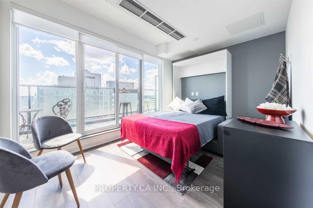 Photo 4 of Unit 4008, 115 Blue Jays Way, Toronto, Waterfront Communities — HOMEH