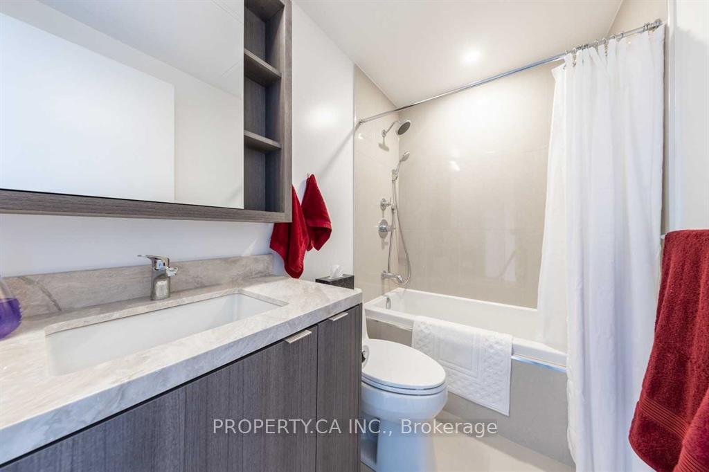 Photo 9 of Unit 4008, 115 Blue Jays Way, Toronto, Waterfront Communities — HOMEH
