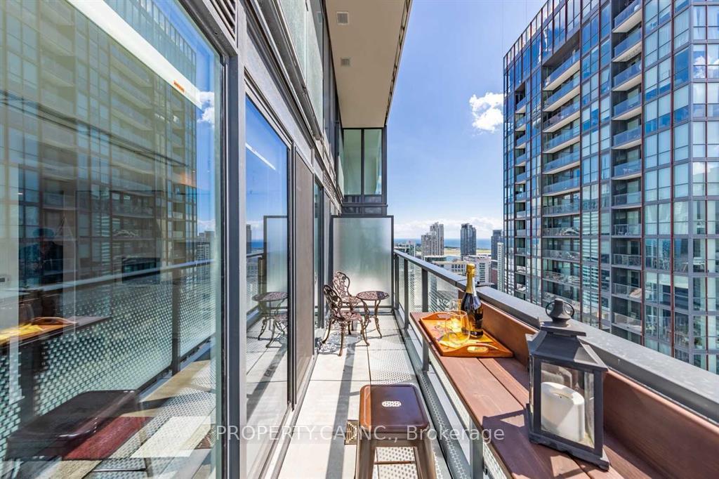 Photo 16 of Unit 4008, 115 Blue Jays Way, Toronto, Waterfront Communities — HOMEH