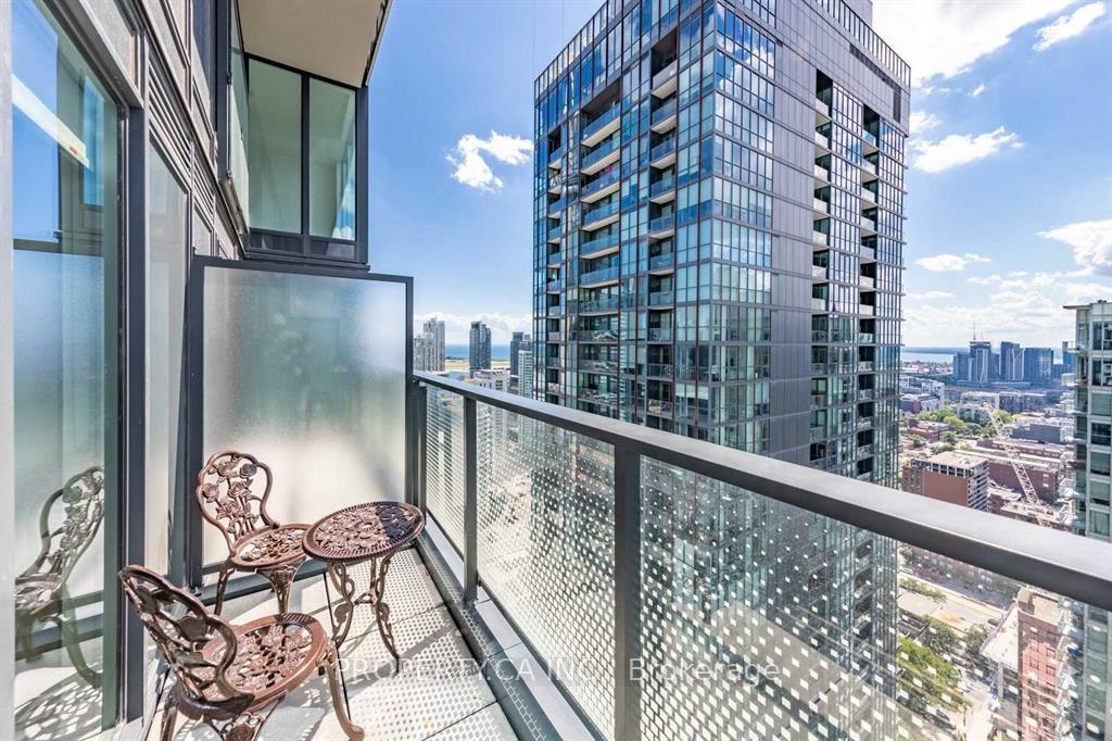 Photo 18 of Unit 4008, 115 Blue Jays Way, Toronto, Waterfront Communities — HOMEH