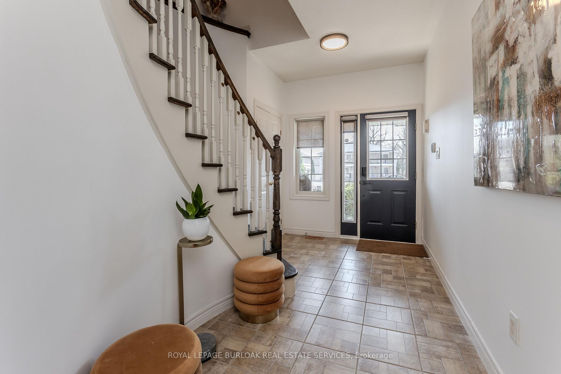 Photo 5 of 2121 Prospect Street, Burlington, Brant — HOMEH