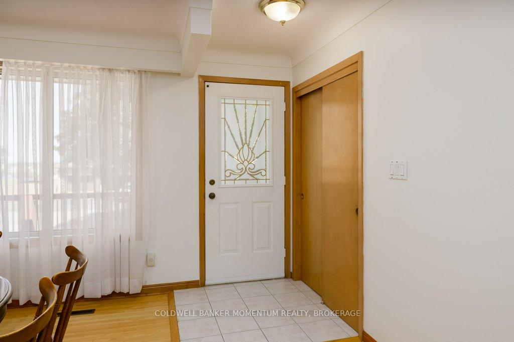 Photo 6 of 4 Parkhill Road, St. Catharines, Burleigh Hill — HOMEH