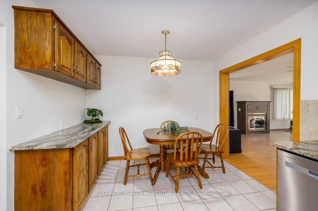 Photo 10 of 4 Parkhill Road, St. Catharines, Burleigh Hill — HOMEH