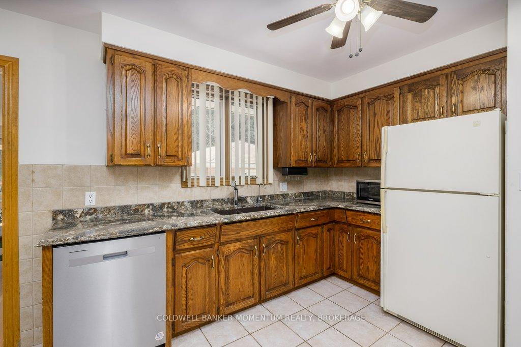 Photo 12 of 4 Parkhill Road, St. Catharines, Burleigh Hill — HOMEH