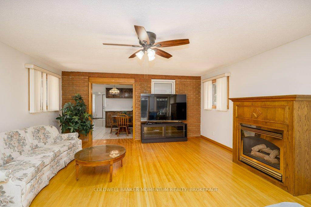 Photo 15 of 4 Parkhill Road, St. Catharines, Burleigh Hill — HOMEH