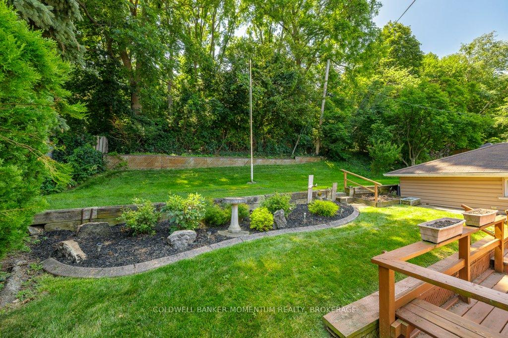 Photo 31 of 4 Parkhill Road, St. Catharines, Burleigh Hill — HOMEH