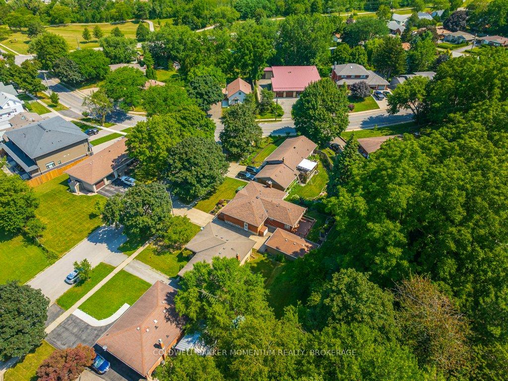 Photo 40 of 4 Parkhill Road, St. Catharines, Burleigh Hill — HOMEH