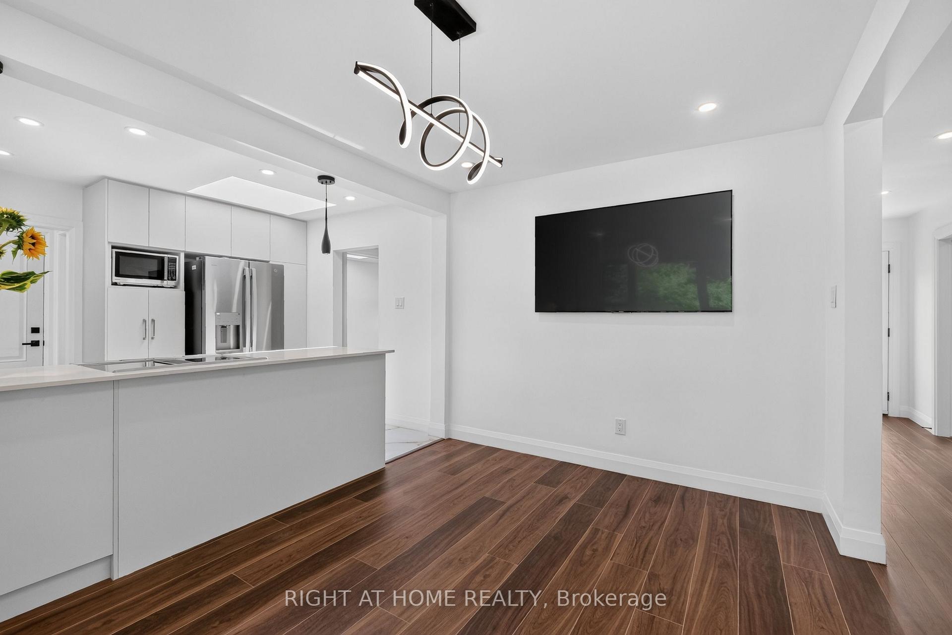 Photo 11 of 200 Island Park Drive, Ottawa, Westboro North — HOMEH