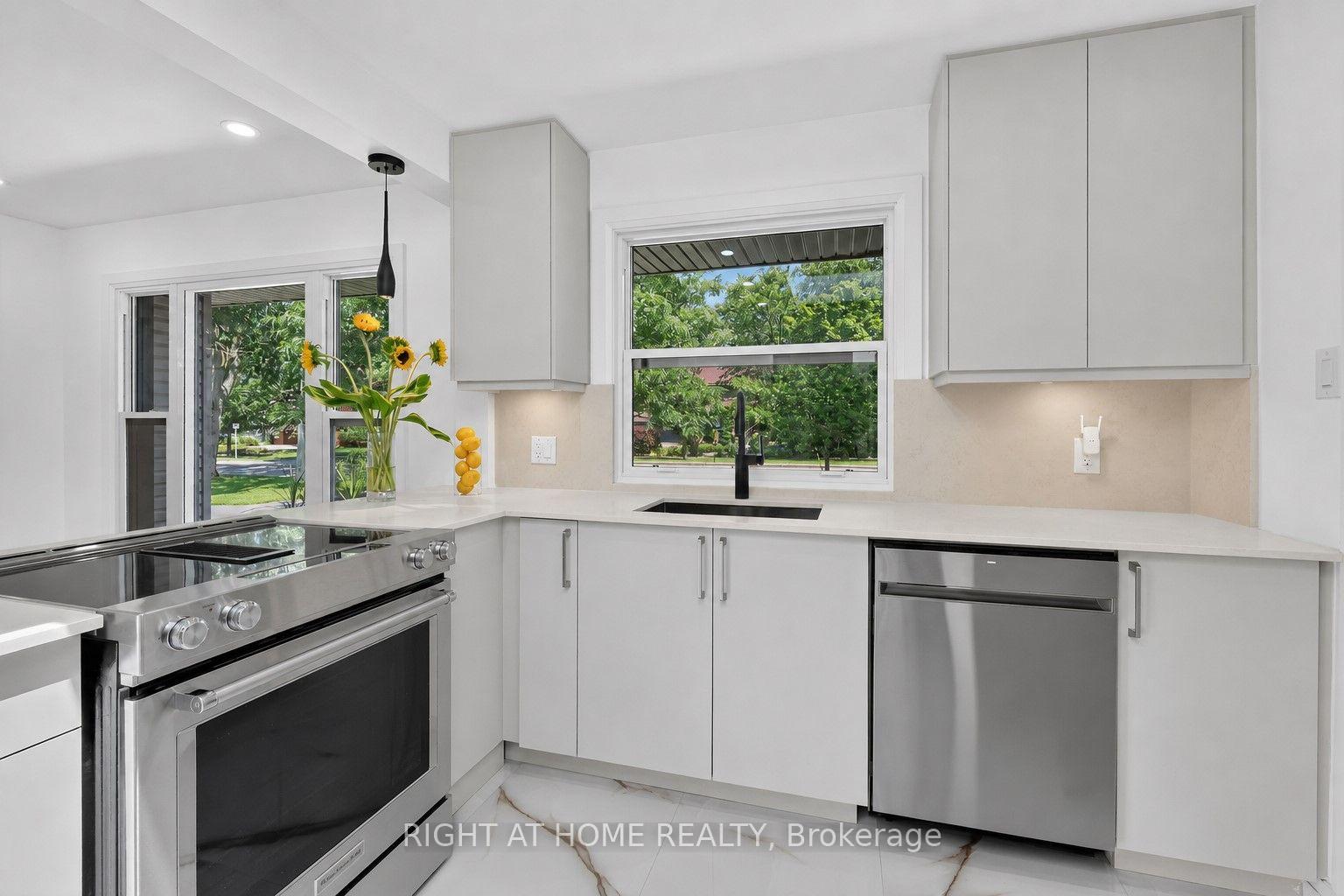 Photo 18 of 200 Island Park Drive, Ottawa, Westboro North — HOMEH
