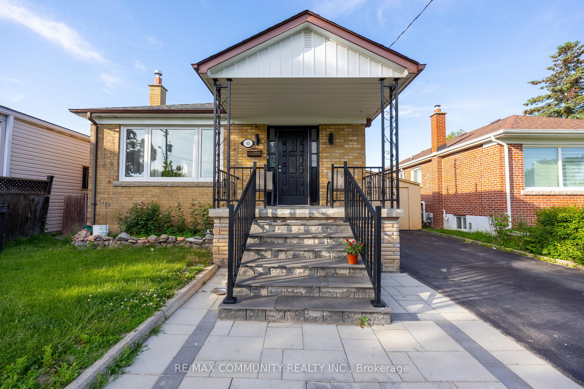 Photo 3 of 45 Barrymore Road, Scarborough, Bendale — HOMEH