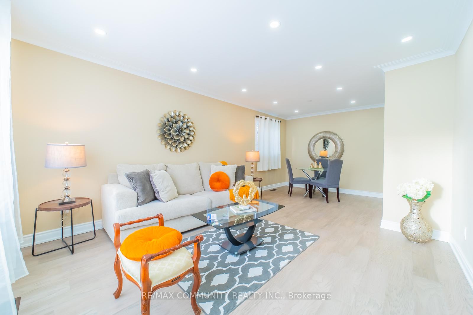 Photo 10 of 45 Barrymore Road, Scarborough, Bendale — HOMEH