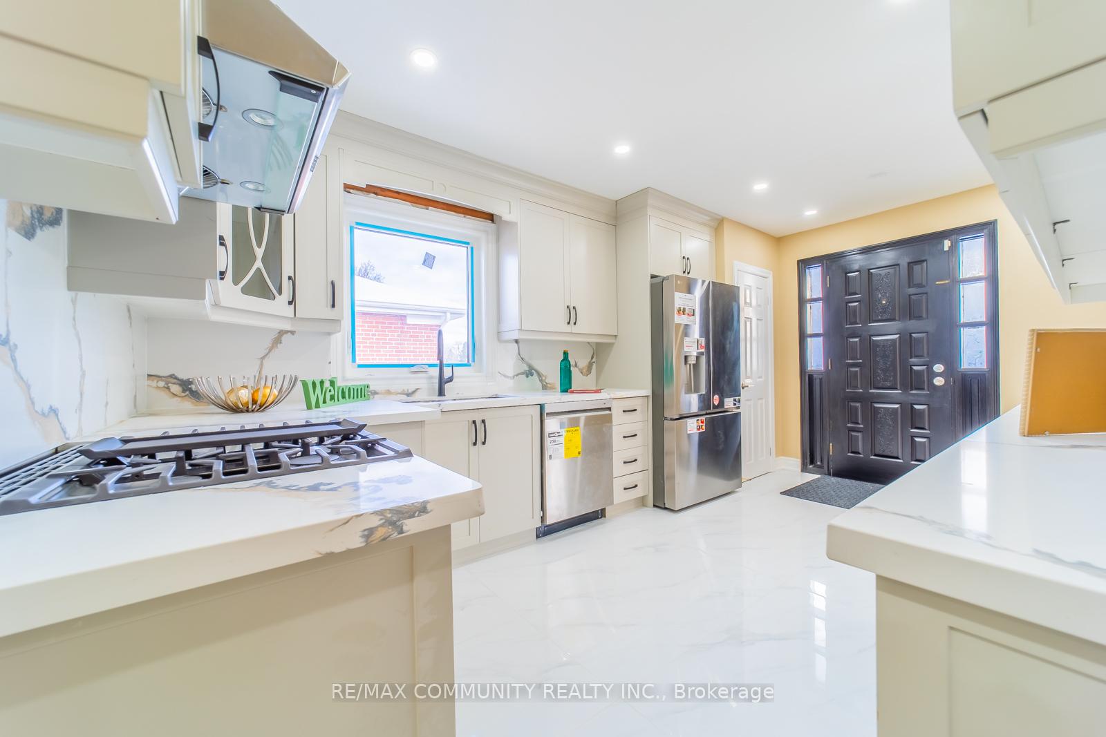 Photo 15 of 45 Barrymore Road, Scarborough, Bendale — HOMEH