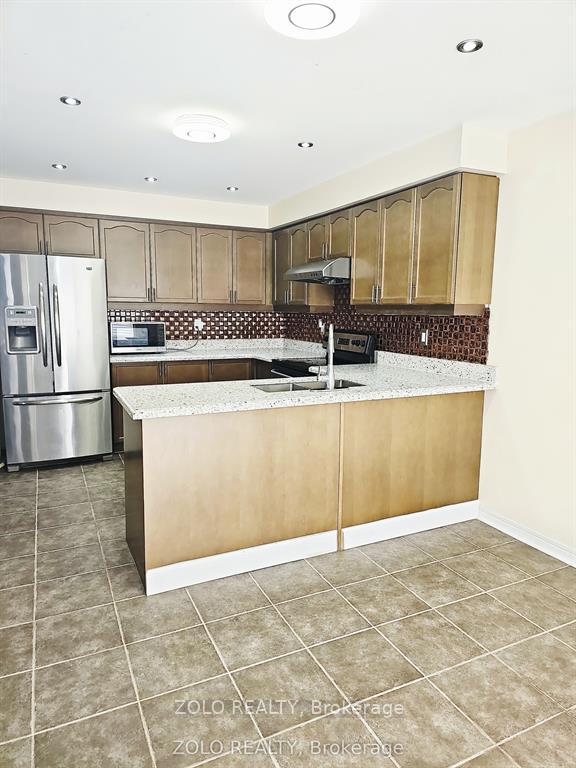 Photo 14 of 39 Atherton Avenue, Ajax, Northwest Ajax — HOMEH
