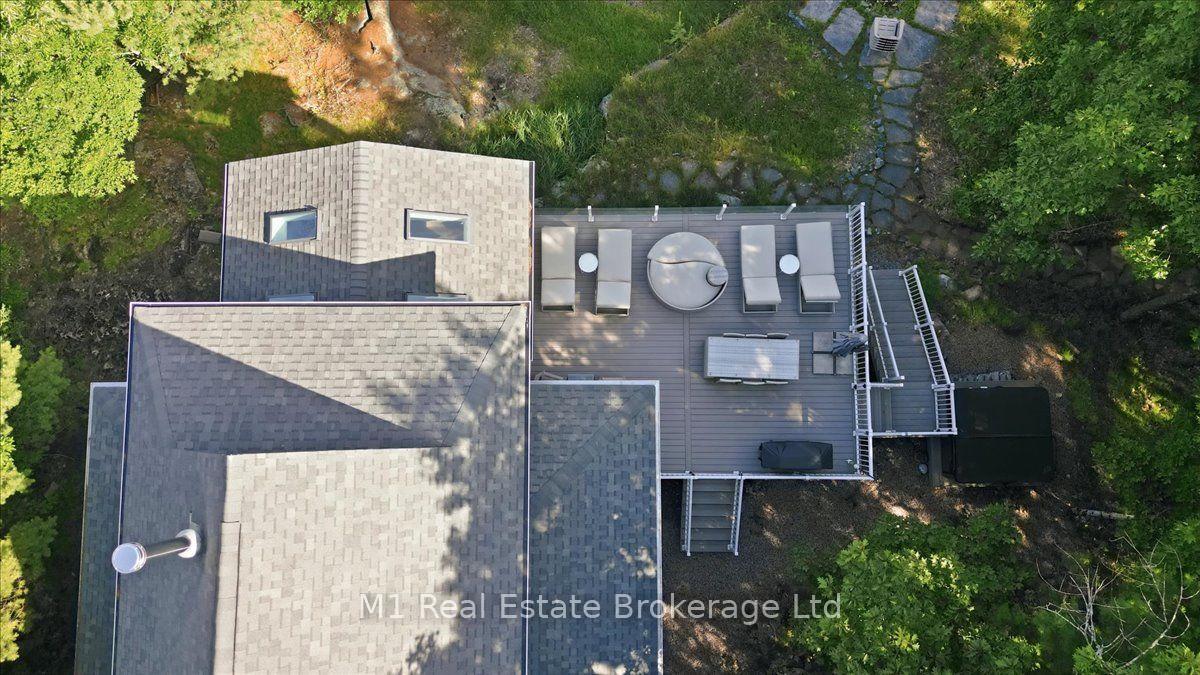 Photo 5 of 1106 Stephen Road, Muskoka Lakes, Medora — HOMEH