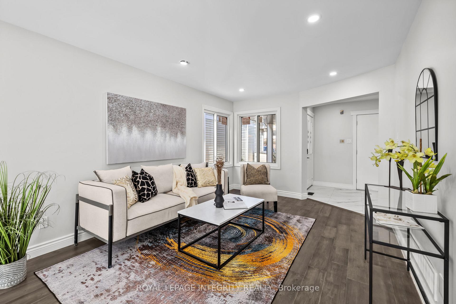 Photo 6 of 83 Saddle Crescent, Ottawa, Hunt Club Park — HOMEH