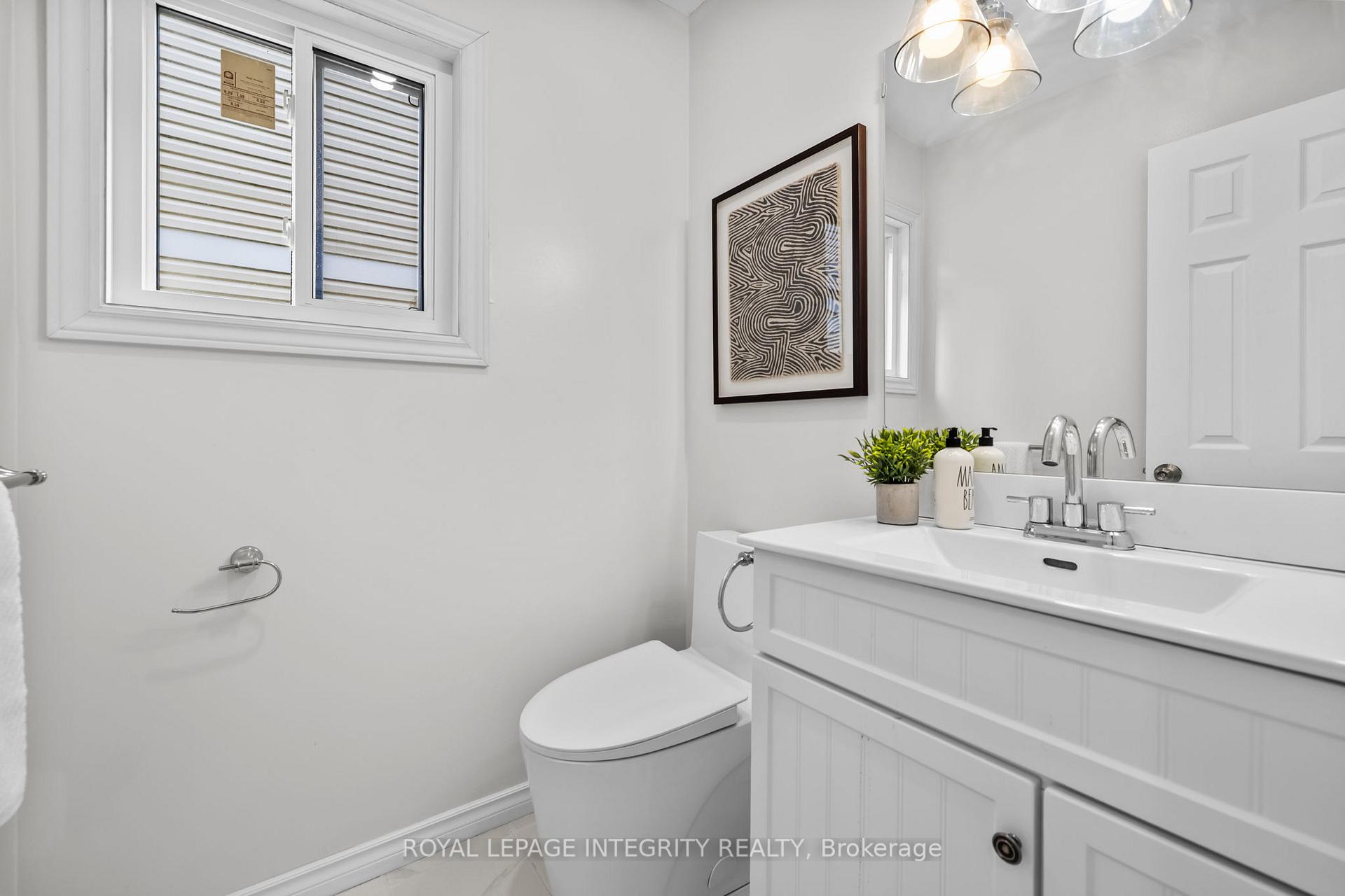 Photo 17 of 83 Saddle Crescent, Ottawa, Hunt Club Park — HOMEH