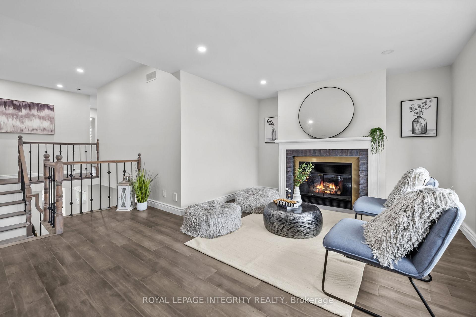 Photo 19 of 83 Saddle Crescent, Ottawa, Hunt Club Park — HOMEH