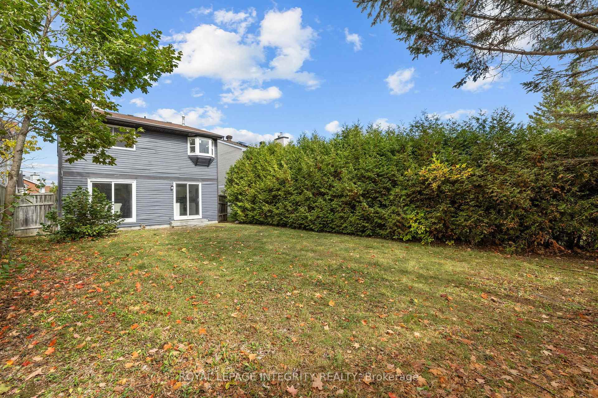 Photo 34 of 83 Saddle Crescent, Ottawa, Hunt Club Park — HOMEH